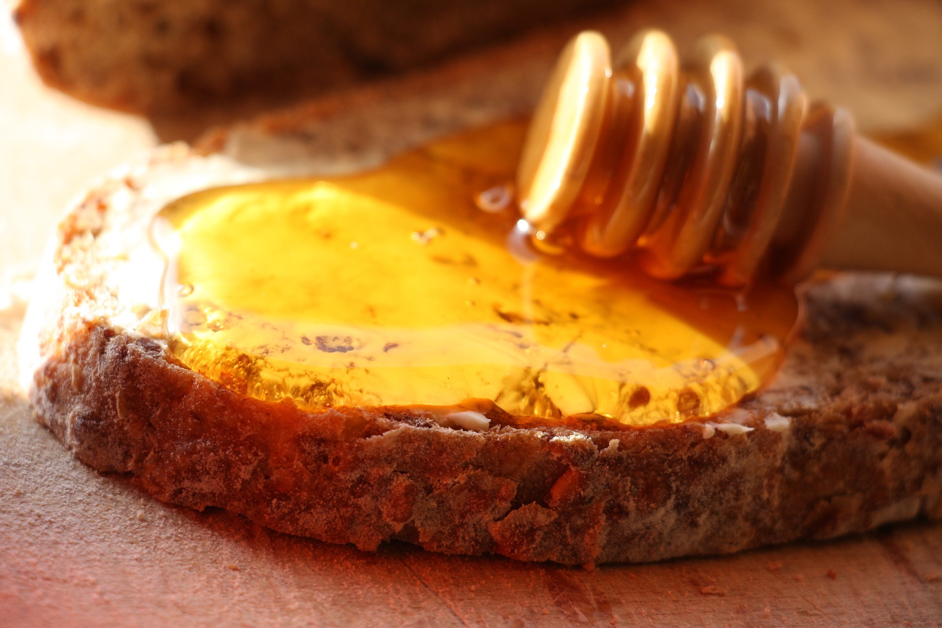 Honeydew honey and its health properties