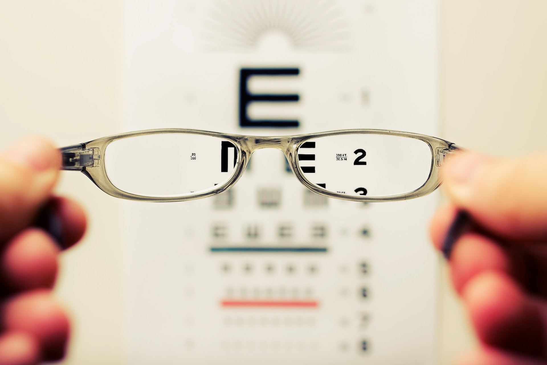 Seniors, take care of your eyesight! How to take care of your eyes?
