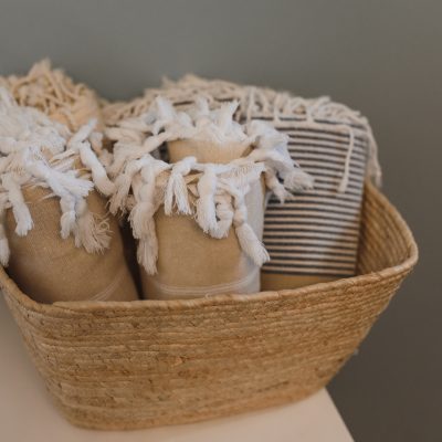 Rustic baskets for storage – the perfect way to store your stuff!